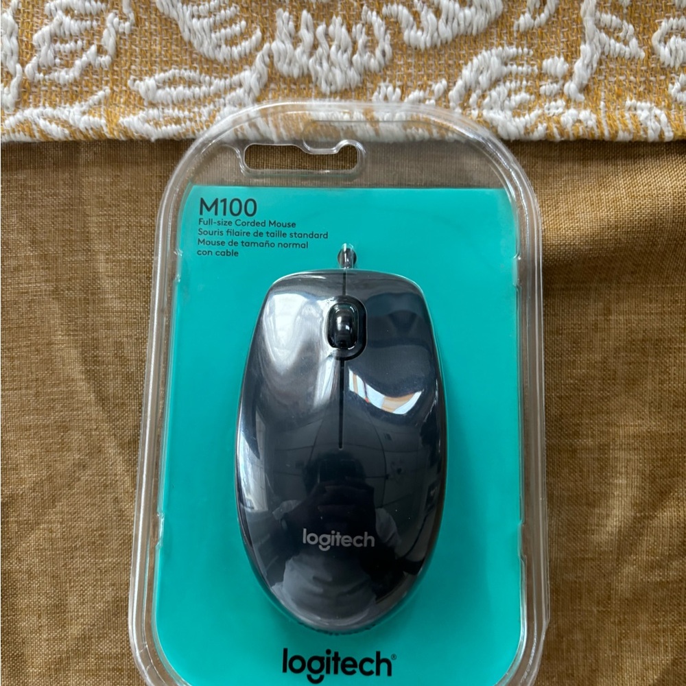 Logitech M100 Wired Mouse - Gray